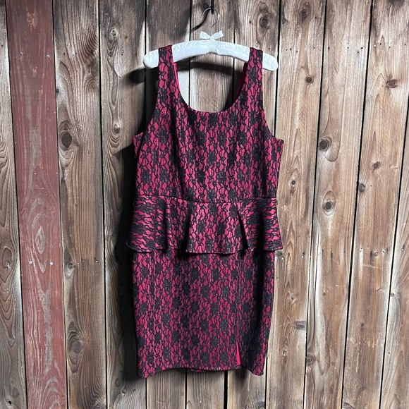 NWT- Rebel Wilson for Torrid Red & Black Lace Sleeveless Peplum Bodycon Dress 16 - Picture 2 of 15